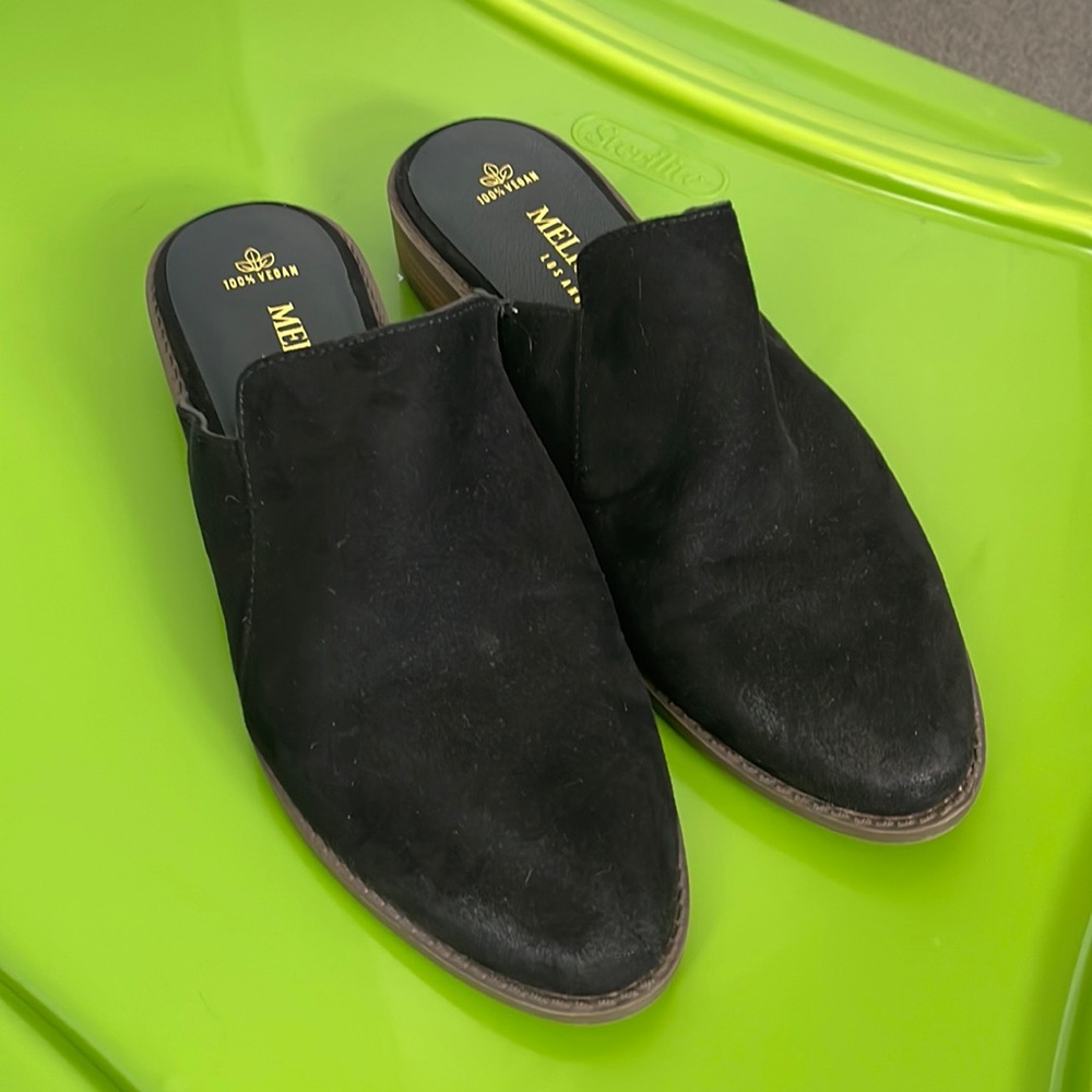 Melrose Avenue vegan suede size 6.5 wedge mules slides office ethical academia
